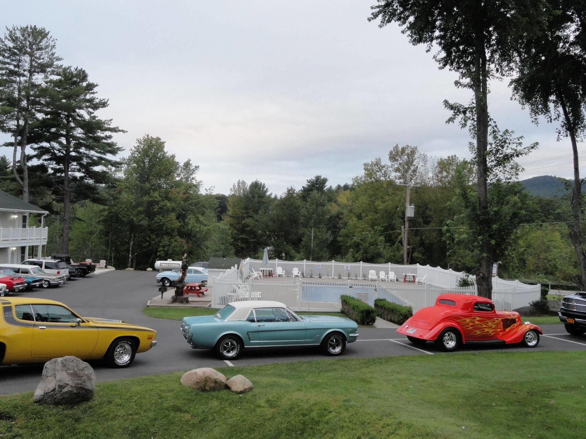 Studio Motel Of Lake George Exterior photo