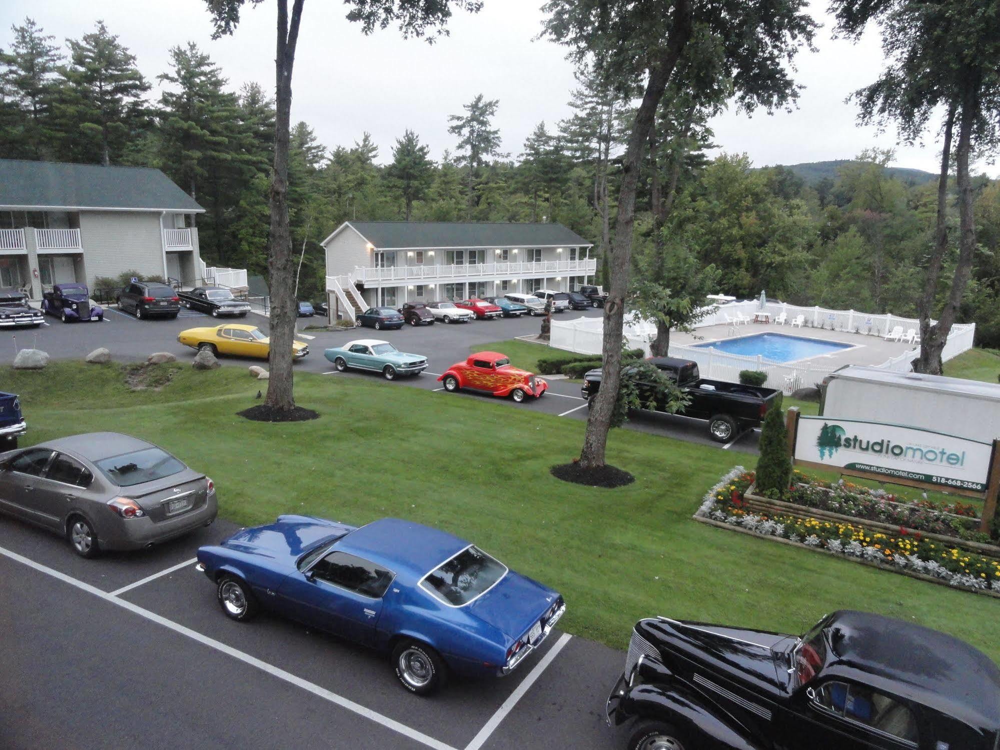 Studio Motel Of Lake George Exterior photo