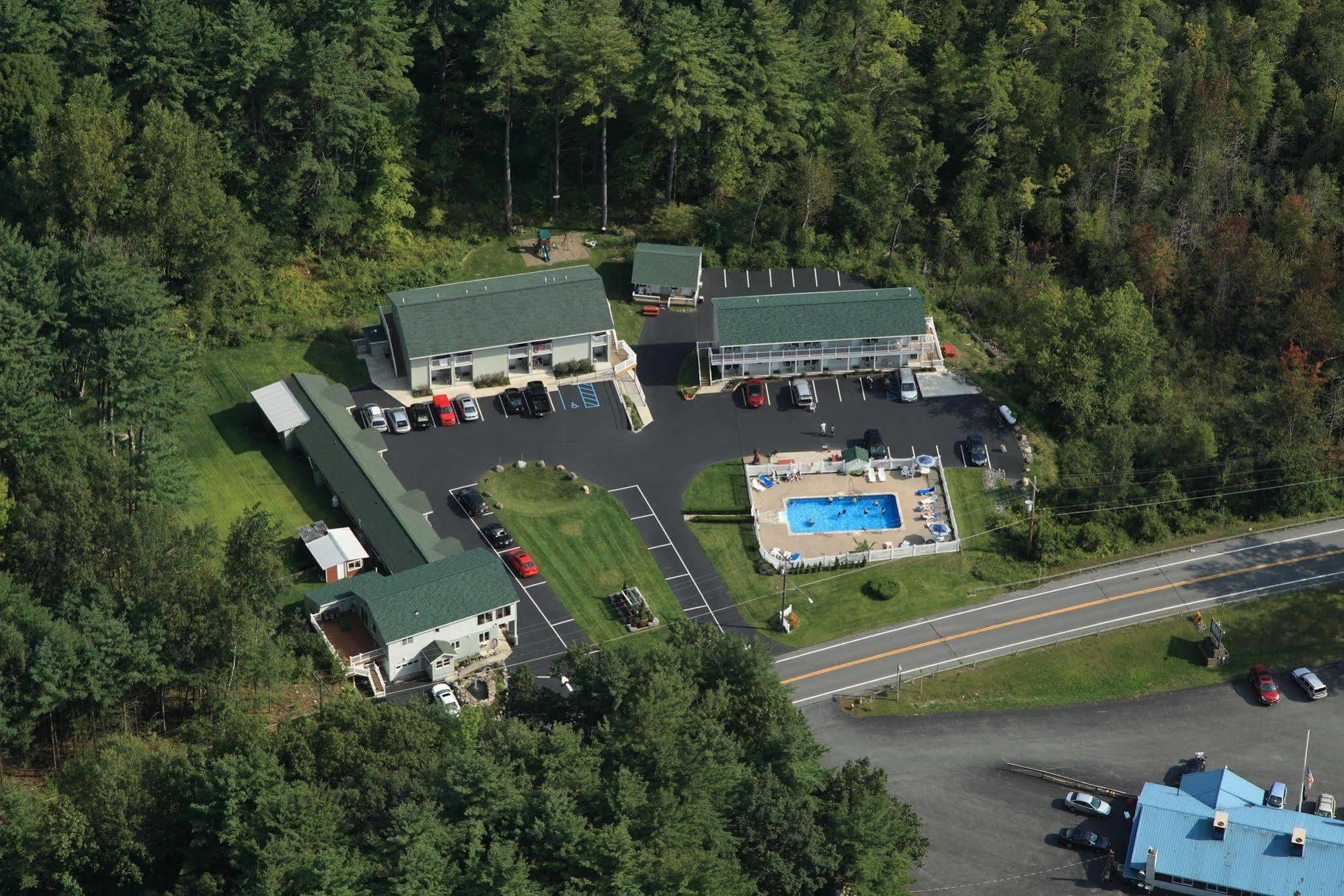 Studio Motel Of Lake George Exterior photo